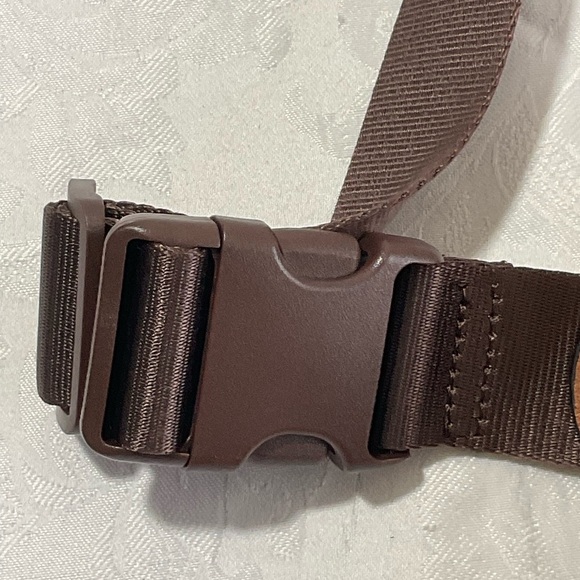 Telena Waist/Fanny/Shoulder Bag w/Nice Organizational Features New Without Tags - Picture 6 of 10